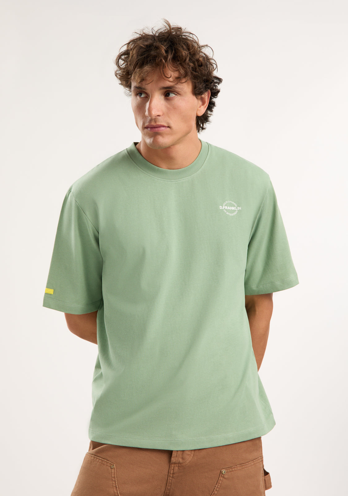 Be Kind T-Shirt Sage Green