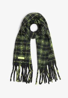 Nordic Bomb Plaid Scarf Black