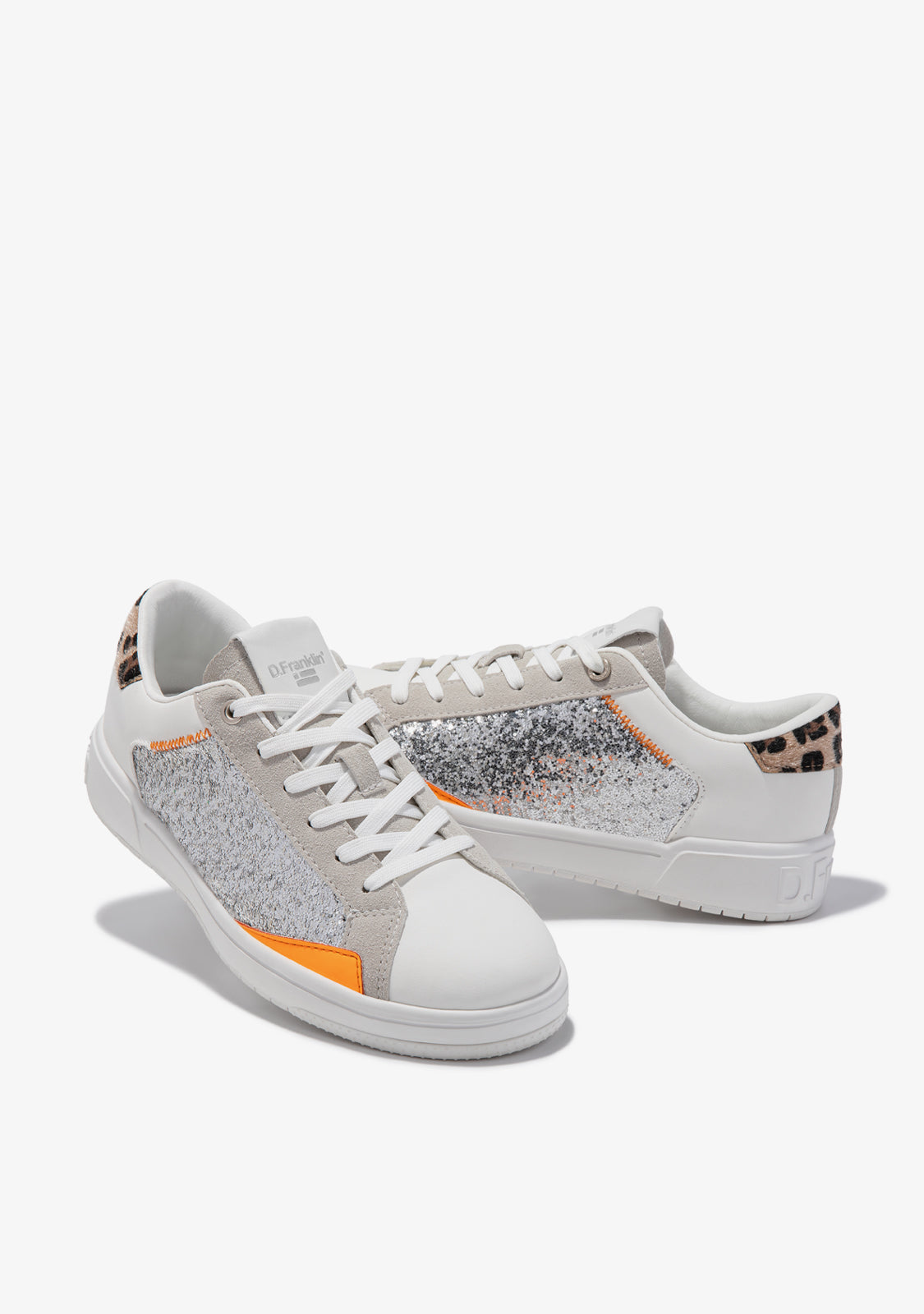 Court V2 Tennis Basic Glitter Silver Leo