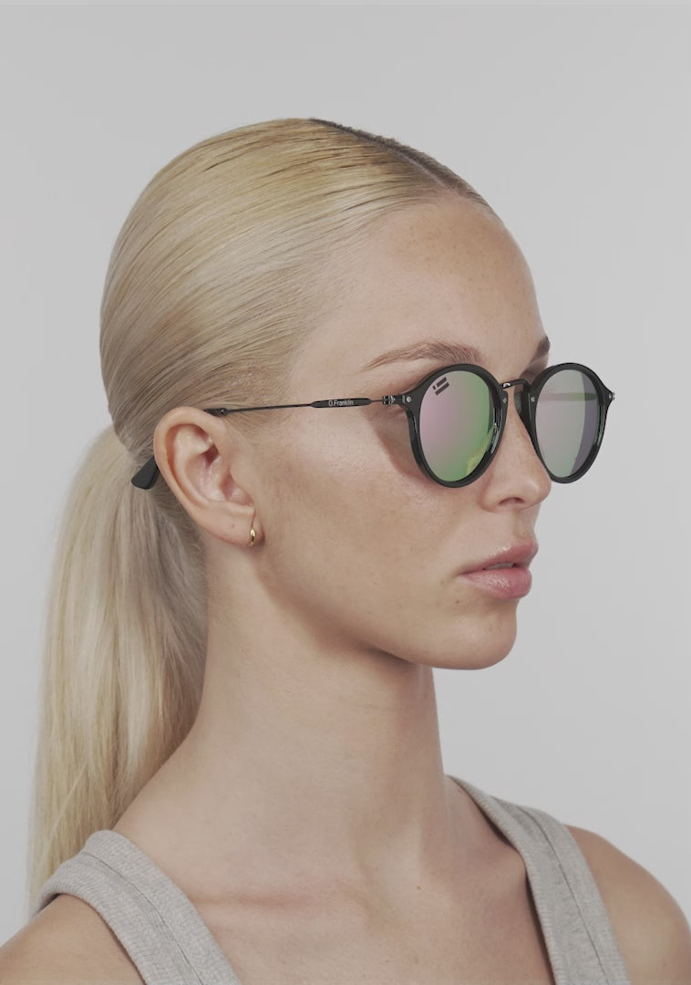 Cargar video: Roller TR90 Black / Pink